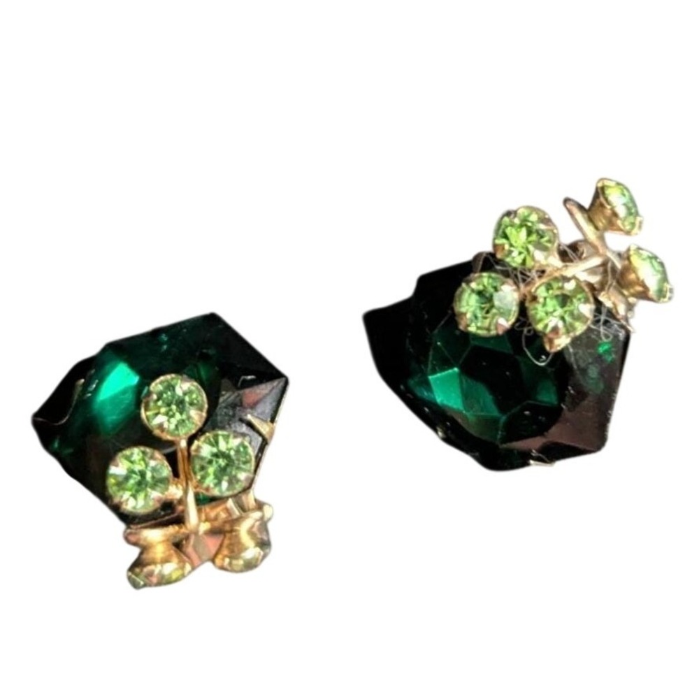 Vintage Emerald Green Crystal Clip-On Earrings With Shamrock Design Gold Tone